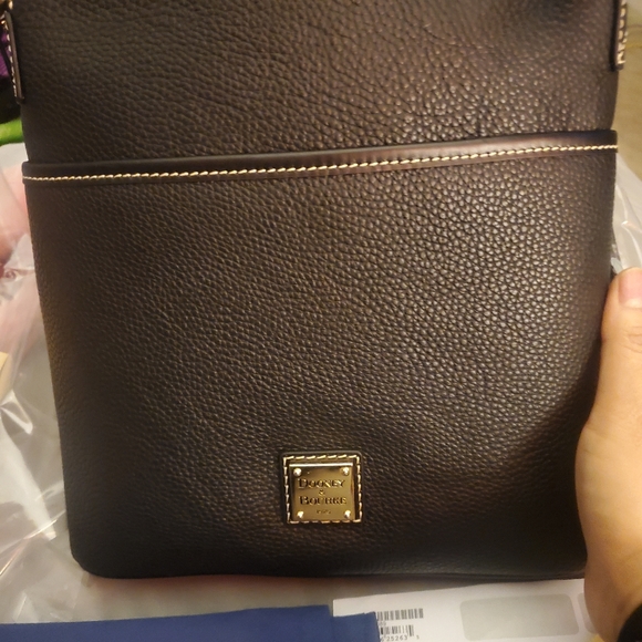 Dooney & Bourke Pebble Grain Everyday Crossbody Shoulder Bag large NWT - Picture 5 of 11